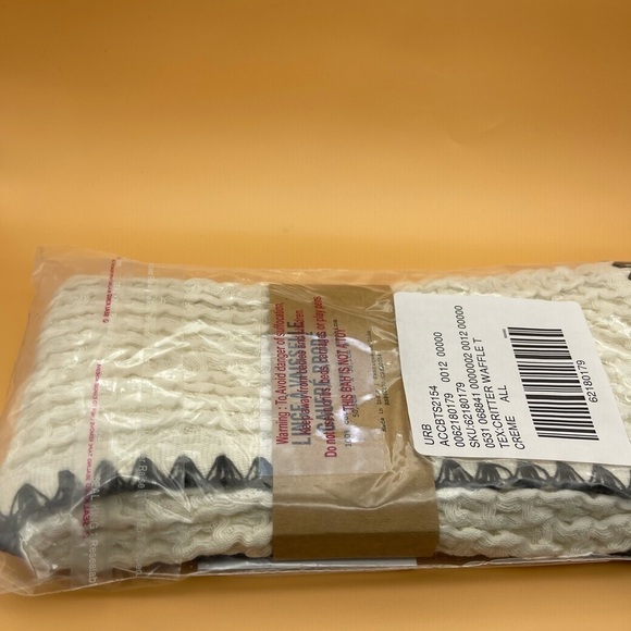 🎉🎉HOST PICK🎉😊Urban Outfitters Critter Waffle Tea Towel, Cream, NWT - Picture 8 of 11